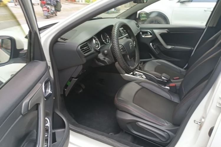 Used Citroen C3-XR 2015 1.6L Automatic Pioneer Model Left Front Seat