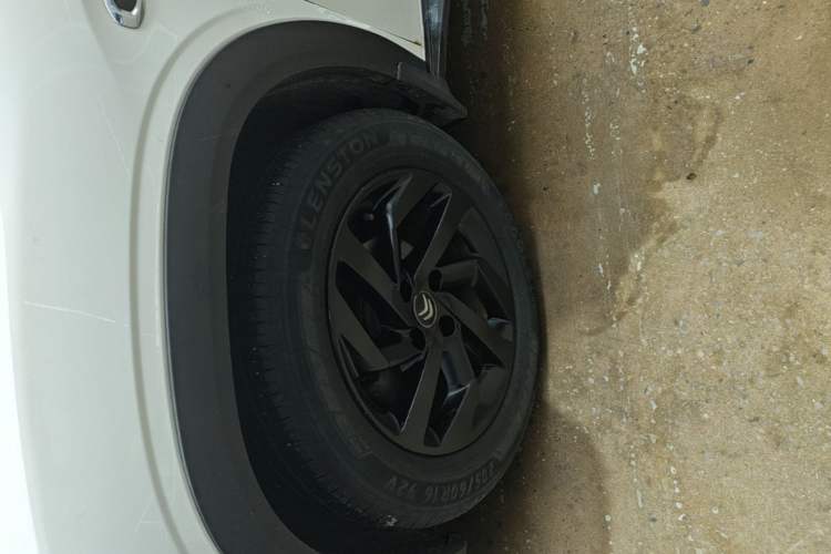 Used Citroen C3-XR 2015 1.6L Automatic Smart Version Left Front Wheel Hub