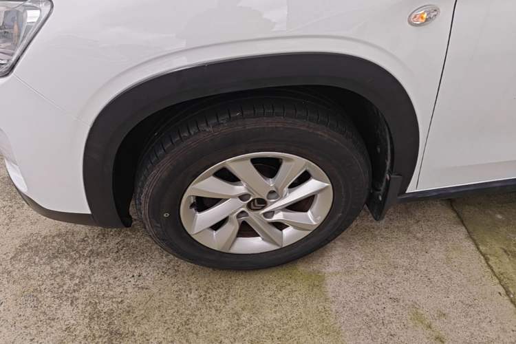 Used Citroen C3-XR 2015 1.6L Manual Fashion Edition Left Front Wheel Hub