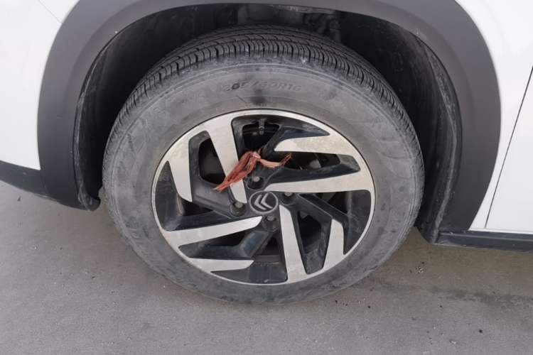 Used Citroen C3-XR 2015 1.6L Automatic Pioneer Model Left Front Wheel Hub