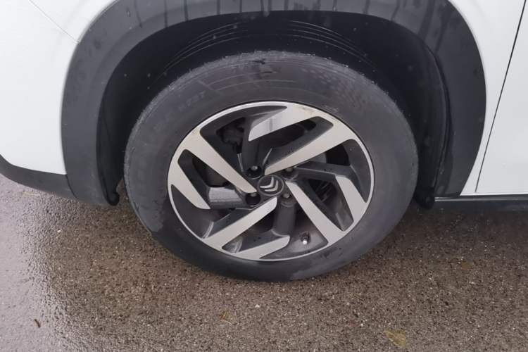 Used Citroen C3-XR 2015 1.6L Automatic Pioneer Model Left Front Wheel Hub