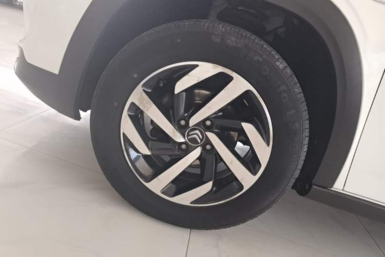 Used Citroen C3-XR 2015 1.6L Manual Pioneer Model Left Front Wheel Hub