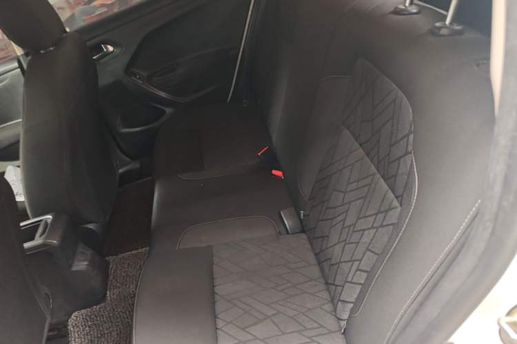 Used Citroen C3-XR 2015 1.6L Automatic Fashion Model Left Rear Seat