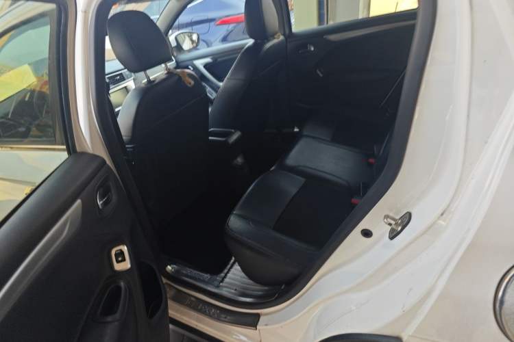 Used Citroen C3-XR 2015 1.6L Automatic Pioneer Model Left Rear Seat