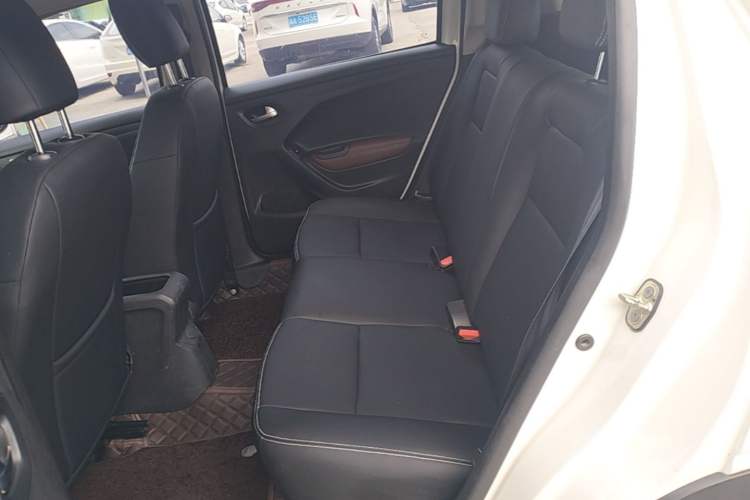 Used Citroen C3-XR 2015 1.6L Automatic Fashion Model Left Rear Seat