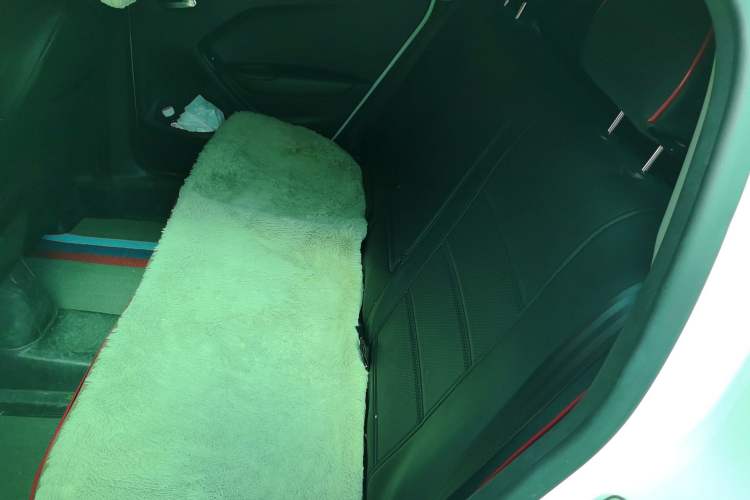 Used Citroen C3-XR 2015 1.6L Automatic Pioneer Model Left Rear Seat