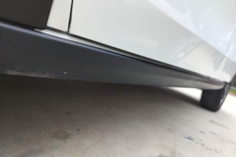 Used Citroen C3-XR 2015 1.6L Automatic Pioneer Model Left Side Sill