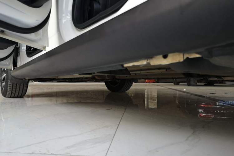Used Citroen C3-XR 2015 1.6L Automatic Pioneer Model Left Side Sill