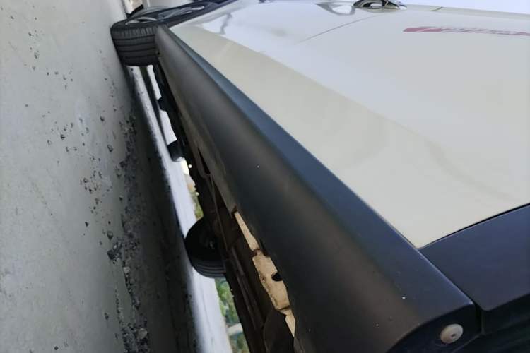 Used Citroen C3-XR 2015 1.6THP Automatic Flagship Model Left Side Sill