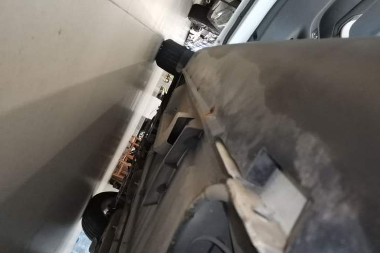 Used Citroen C3-XR 2015 1.6L Manual Fashion Edition Left Side Sill
