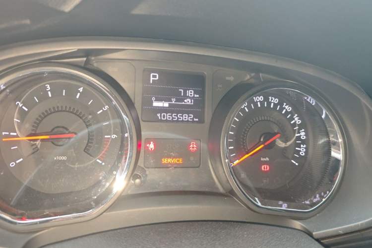 Used Citroen C3-XR 2015 1.6L Automatic Pioneer Model Odometer Close Up