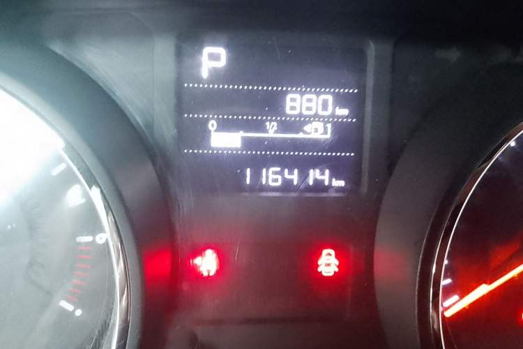 Used Citroen C3-XR 2015 1.6THP Automatic Pioneer Model Odometer Close Up