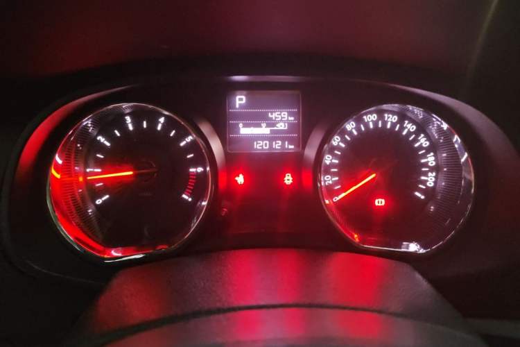 Used Citroen C3-XR 2015 1.6L Automatic Pioneer Model Odometer Close Up