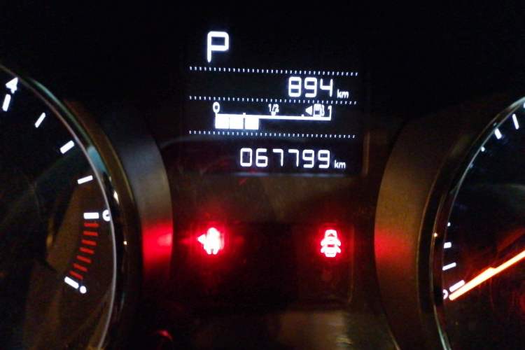Used Citroen C3-XR 2015 1.6L Automatic Pioneer Model Odometer Close Up