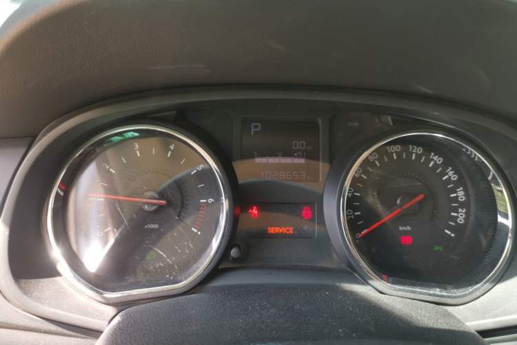 Used Citroen C3-XR 2015 1.6L Automatic Pioneer Model Odometer Close Up