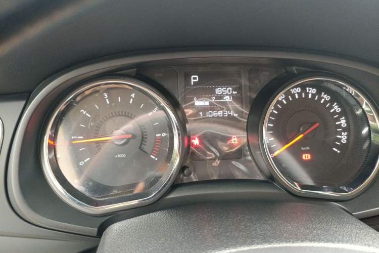 Used Citroen C3-XR 2015 1.6L Automatic Pioneer Model Odometer Close Up