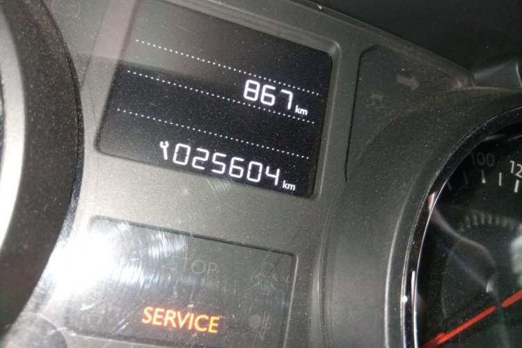 Used Citroen C3-XR 2015 1.6L Automatic Pioneer Model Odometer Close Up