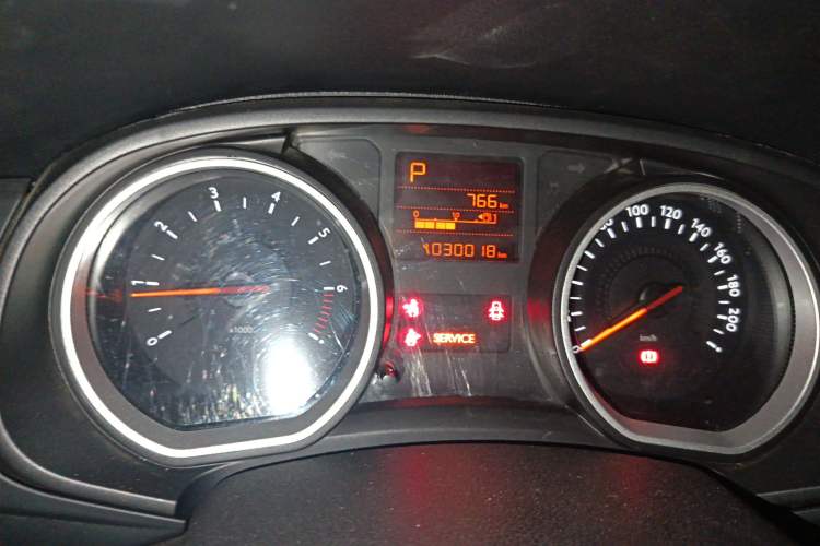 Used Citroen C3-XR 2015 1.6L Automatic Fashion Model Odometer Close Up
