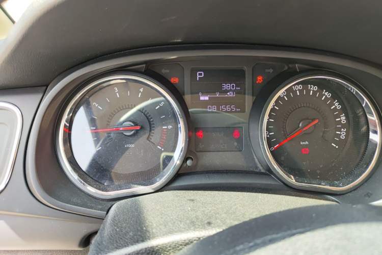 Used Citroen C3-XR 2015 1.6L Automatic Pioneer Model Odometer Close Up