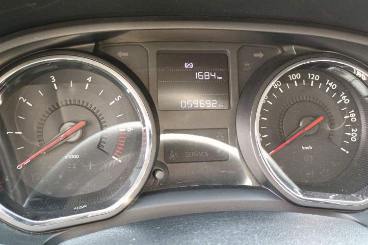 Used Citroen C3-XR 2015 1.6THP Automatic Pioneer Model Odometer Close Up