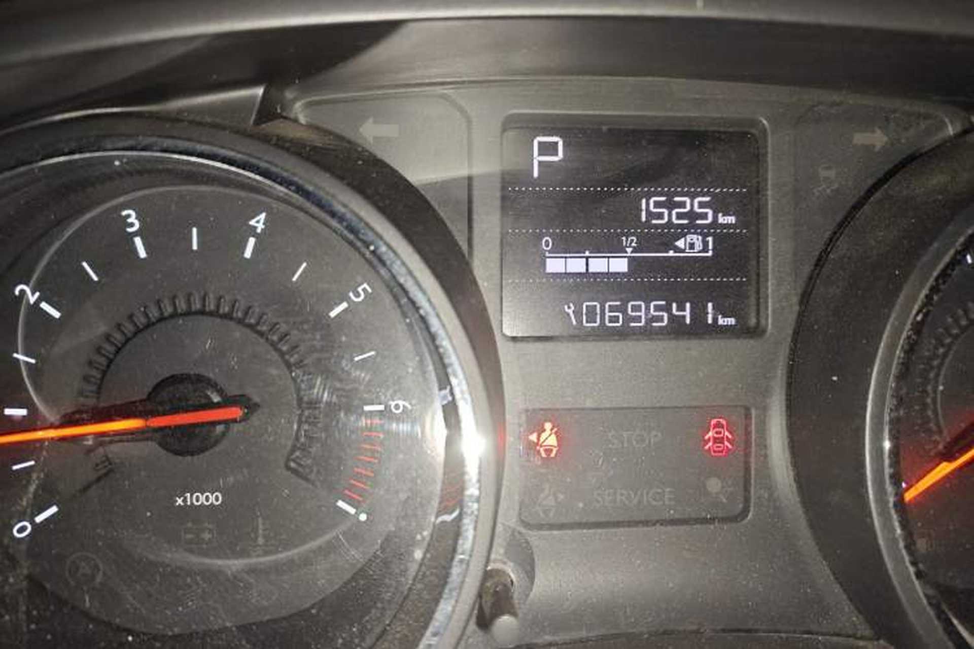 Used Citroen C3-XR 2015 1.6L Automatic Pioneer Model Odometer Close Up