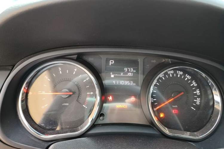 Used Citroen C3-XR 2015 1.6L Automatic Fashion Model Odometer Close Up