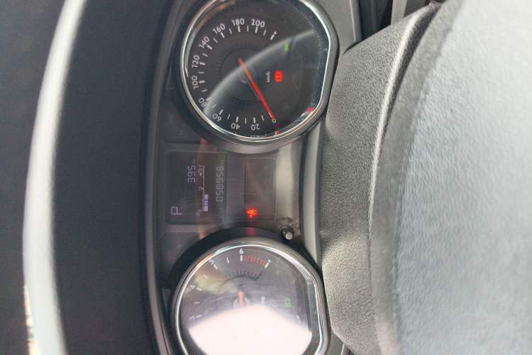Used Citroen C3-XR 2015 1.6L Automatic Pioneer Model Odometer Close Up