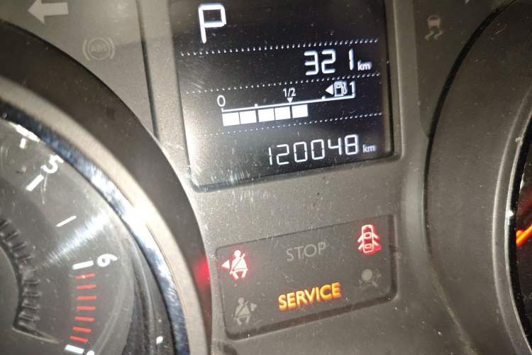 Used Citroen C3-XR 2015 1.6THP Automatic Smart Model Odometer Close Up