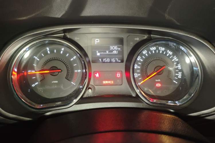 Used Citroen C3-XR 2015 1.6L Automatic Pioneer Model Odometer Close Up
