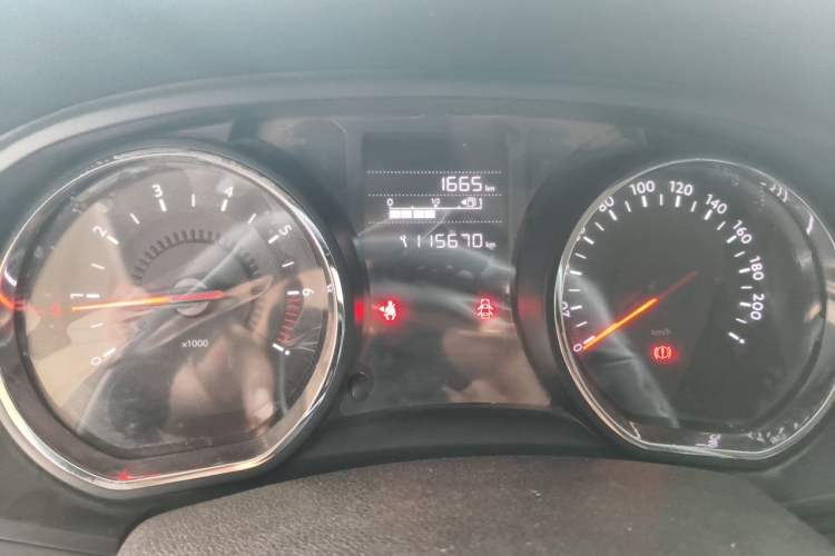 Used Citroen C3-XR 2015 1.6L Manual Pioneer Model Odometer Close Up