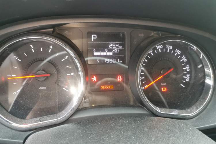 Used Citroen C3-XR 2015 1.6L Automatic Pioneer Model Odometer Close Up