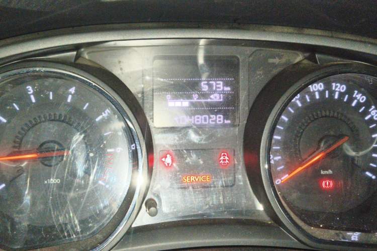 Used Citroen C3-XR 2015 1.6L Manual Pioneer Model Odometer Close Up