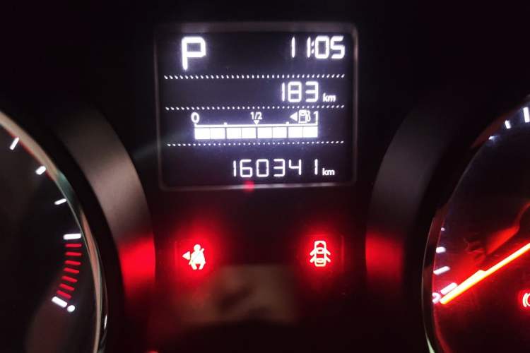 Used Citroen C3-XR 2015 1.6THP Automatic Pioneer Model Odometer Close Up
