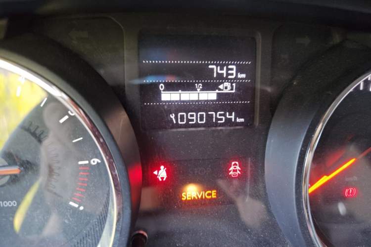 Used Citroen C3-XR 2015 1.6L Manual Pioneer Model Odometer Close Up