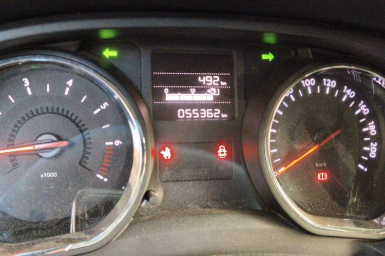 Used Citroen C3-XR 2015 1.6L Manual Pioneer Model Odometer Close Up