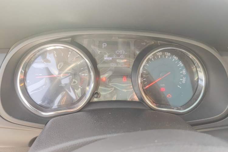 Used Citroen C3-XR 2015 1.6L Automatic Pioneer Model Odometer Close Up