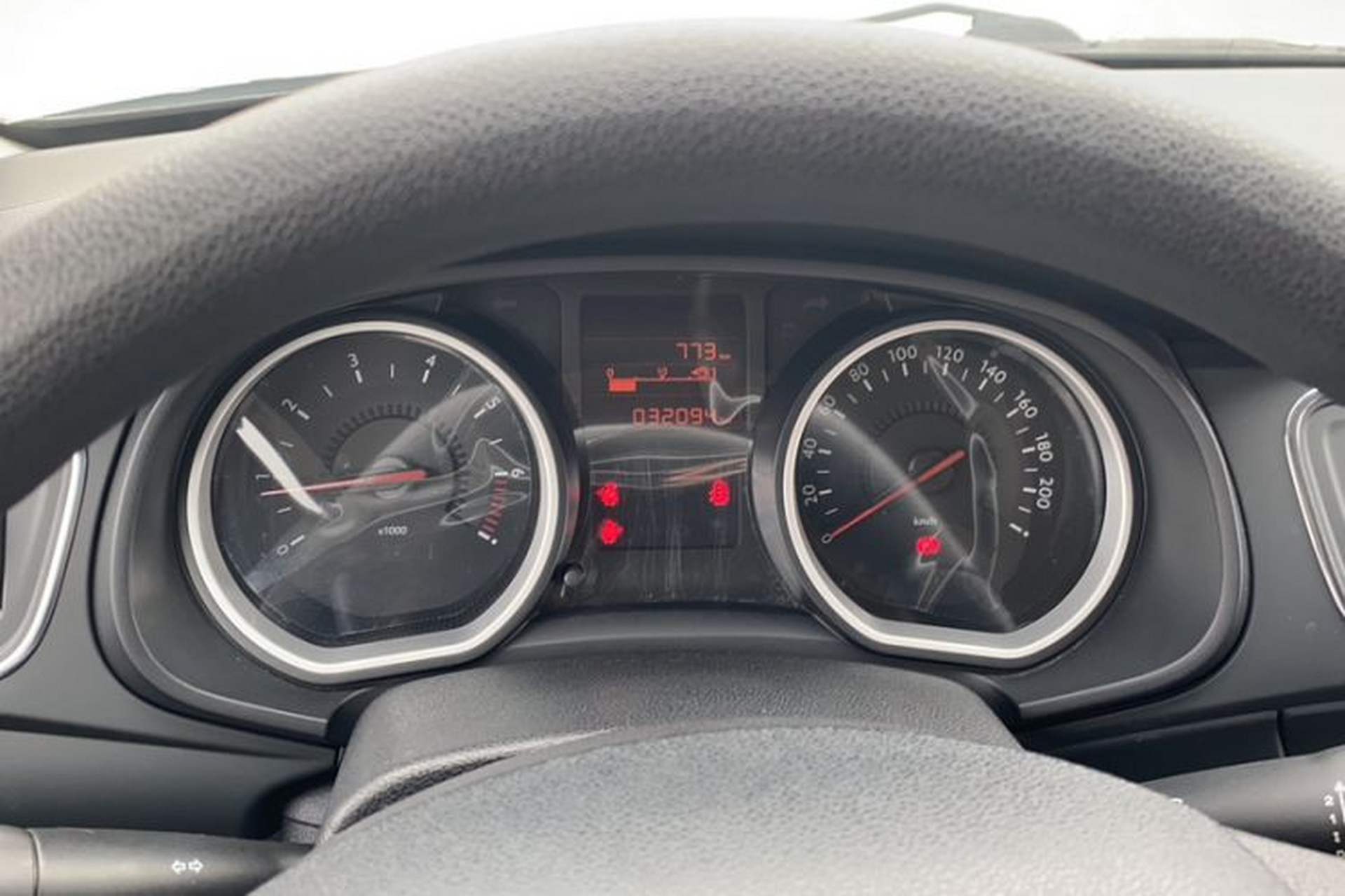 Used Citroen C3-XR 2015 1.6L Manual Fashion Edition Odometer Close Up