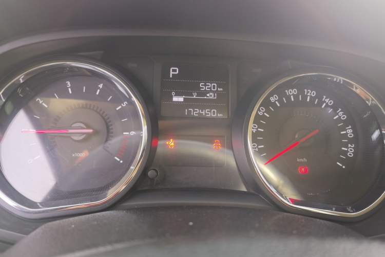 Used Citroen C3-XR 2015 1.6L Automatic Smart Version Odometer Close Up