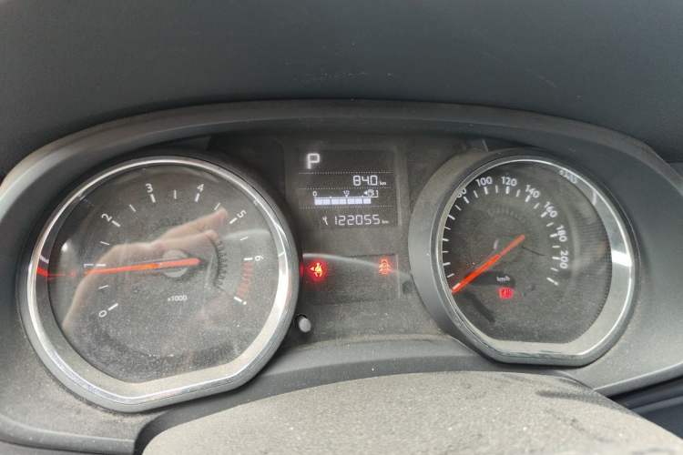 Used Citroen C3-XR 2015 1.6L Automatic Pioneer Model Odometer Close Up