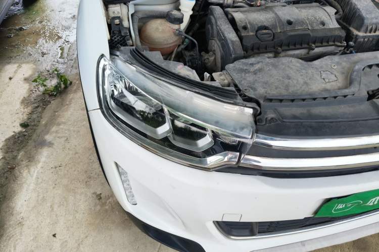 Used Citroen C3-XR 2015 1.6L Automatic Pioneer Model Right Front Headlight