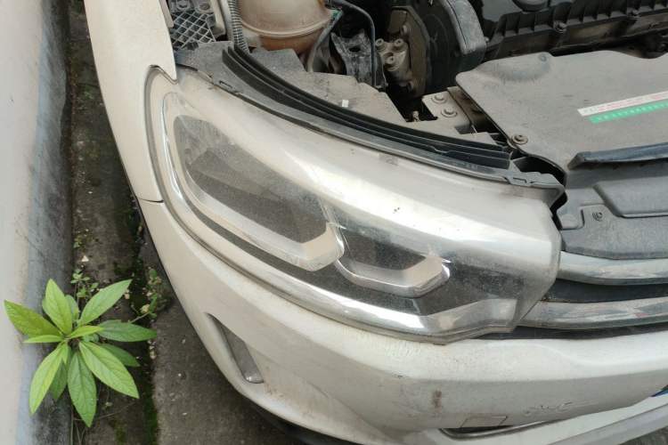 Used Citroen C3-XR 2015 1.6L Automatic Pioneer Model Right Front Headlight