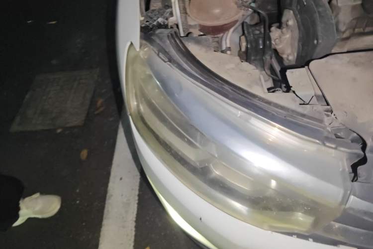 Used Citroen C3-XR 2015 1.6L Automatic Pioneer Model Right Front Headlight