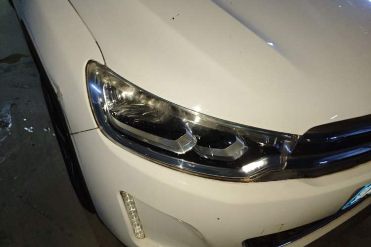Used Citroen C3-XR 2015 1.6L Automatic Pioneer Model Right Front Headlight