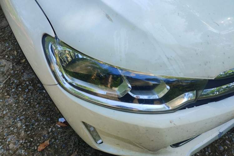 Used Citroen C3-XR 2015 1.6L Automatic Pioneer Model Right Front Headlight