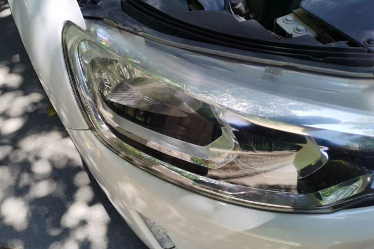 Used Citroen C3-XR 2015 1.6L Automatic Pioneer Model Right Front Headlight