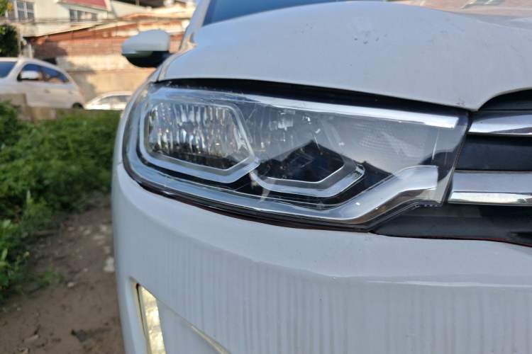 Used Citroen C3-XR 2015 1.6L Automatic Pioneer Model Right Front Headlight