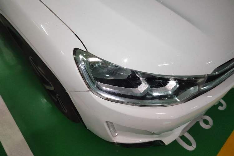 Used Citroen C3-XR 2015 1.6L Automatic Pioneer Model Right Front Headlight