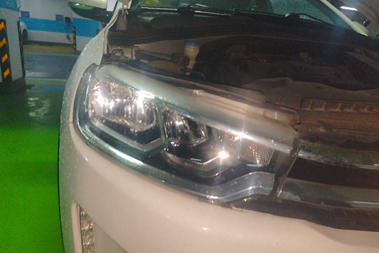 Used Citroen C3-XR 2015 1.6L Automatic Pioneer Model Right Front Headlight