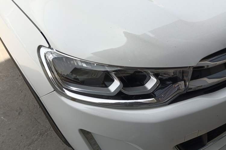Used Citroen C3-XR 2015 1.6THP Automatic Pioneer Model Right Front Headlight