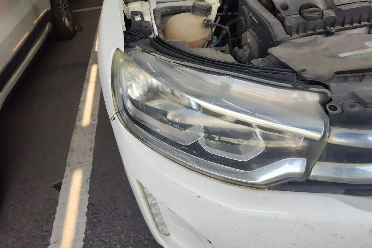 Used Citroen C3-XR 2015 1.6L Automatic Pioneer Model Right Front Headlight